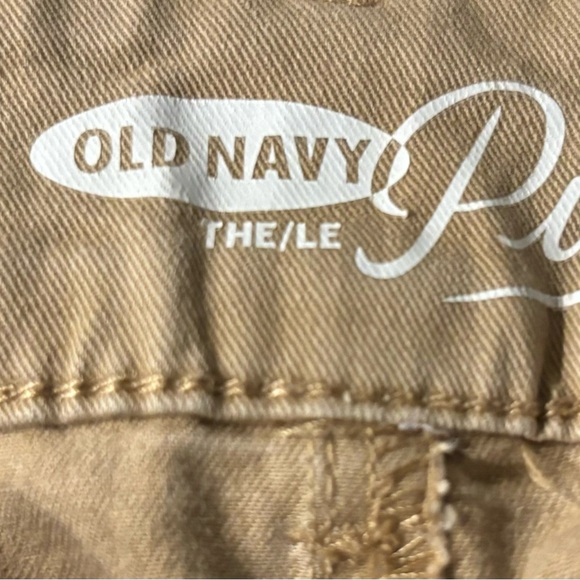 Old Navy Pixie pants, women’s khaki size 4 - Picture 4 of 5